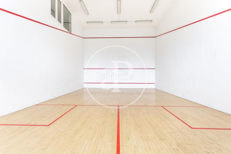 Foto 38c8cdf4-410d-49c5-b568-234f93e45b17. Casa amb calefacció aparcament piscina a La Floresta Sant Cugat del Vallès