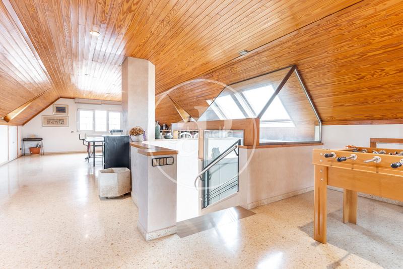 Foto 3f19f7d3-0627-4157-a40c-6292b8e27201. Casa amb calefacció aparcament piscina a La Floresta Sant Cugat del Vallès