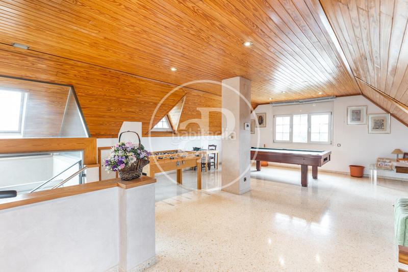 Foto cc3a94e5-f3a0-4889-be1d-6b58dbfaa123. Casa amb calefacció aparcament piscina a La Floresta Sant Cugat del Vallès