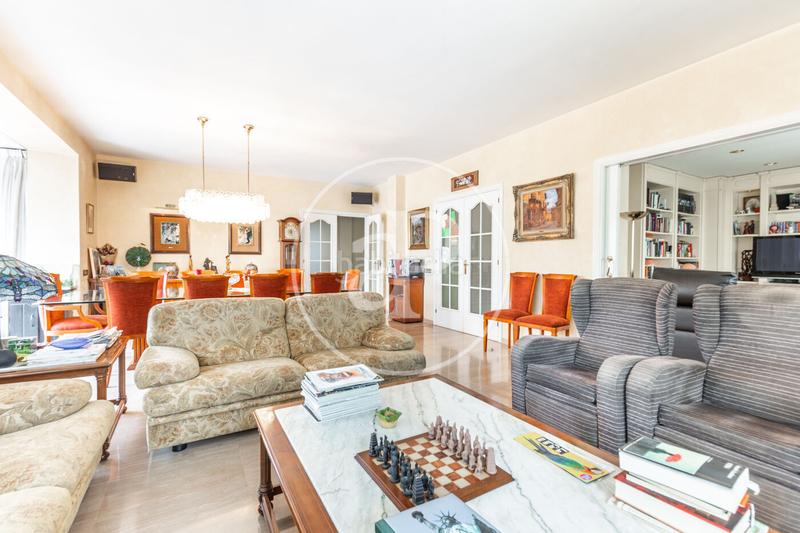 Foto d5a9d365-30c2-4a31-aca0-97c6e0cd280b. Casa amb calefacció aparcament piscina a La Floresta Sant Cugat del Vallès