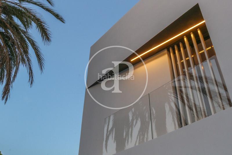 Foto 357eb16b-d900-4b99-aa0c-6c969443af6b. Rent house with heating parking pool in Gava Mar Gavà
