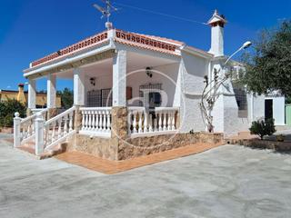Maison à Corralet-Bonanza-Tres Rutas. Chalet independiente en venta en náquera