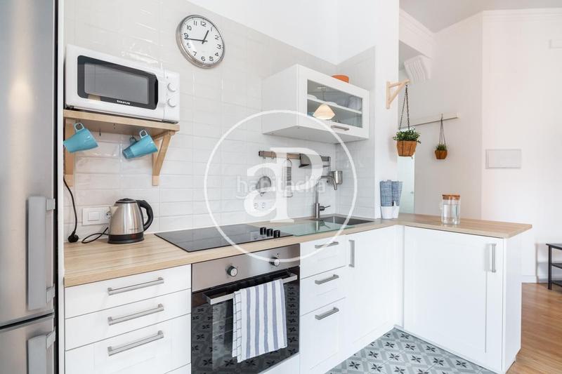 Foto b7f7de53-ce71-444a-b84c-a17d5f2bcc80. Rent flat with heating in Russafa Valencia