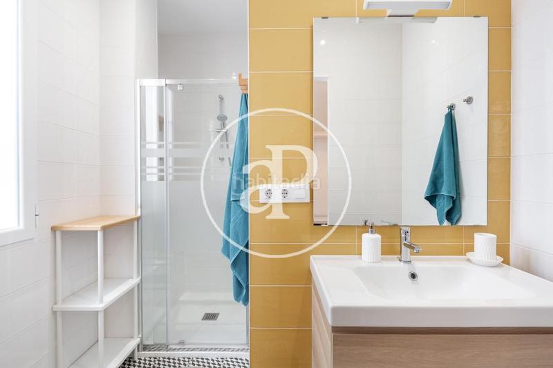 Foto c1a6021b-b4e2-415a-ab88-cda2e61ccae8. Rent flat with heating in Russafa Valencia