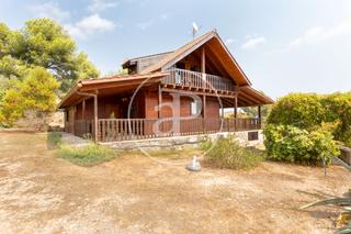 Haus in Monserrat. Chalet en venta en urb. la soroixa