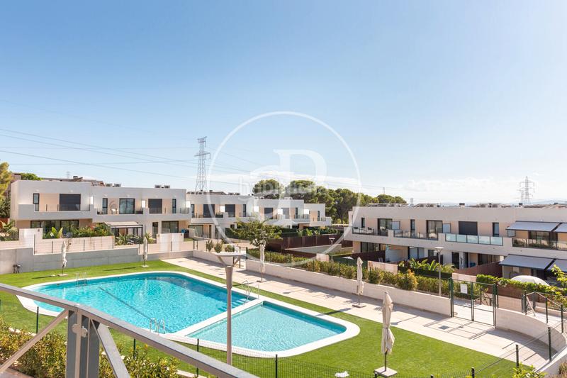 Foto 46ce3190-d0f8-42d8-8efc-b7059c0c194a. Casa bifamiliare con riscaldamento parcheggio piscina in Bétera