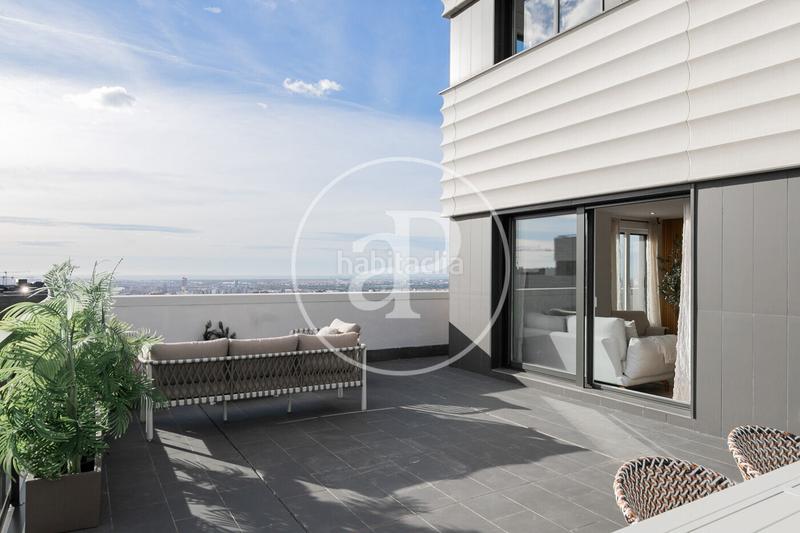 Foto 35e2d2a2-08f0-4baf-8a48-e6c02b72b91b. Location appartement avec chauffage parking piscine dans Esplugues de Llobregat