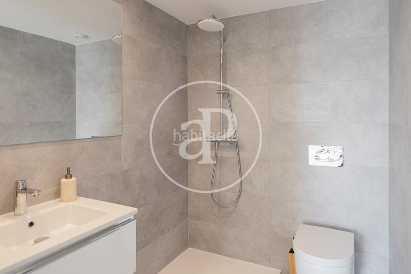 Foto 5ac9e6f8-3d1e-4e22-98e1-1ec92ced78a9. Location appartement avec chauffage parking piscine dans Esplugues de Llobregat