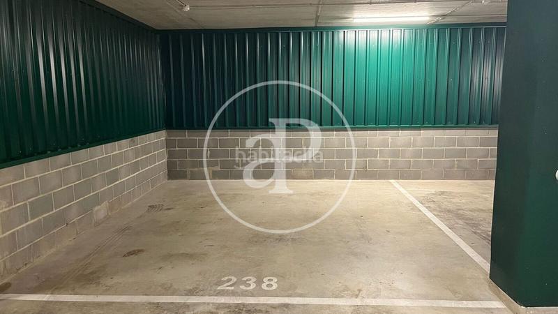 Foto 7ac8a035-834e-4af3-b007-6d985e2227fd. Rent flat with heating parking pool in Finestrelles Esplugues de Llobregat