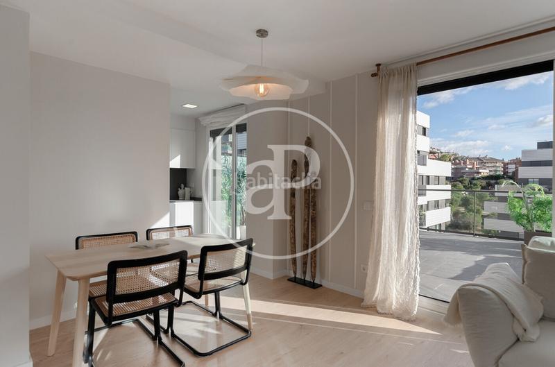 Foto ecbfe7f5-ecaa-4c07-8dc7-a65dfd81c4e1. Rent flat with heating parking pool in Finestrelles Esplugues de Llobregat