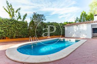 Haus in Moncada. Chalet en venta en moncada