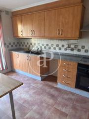 Maison jumelée à Riba - roja de Túria. Chalet en venta en ribarroja