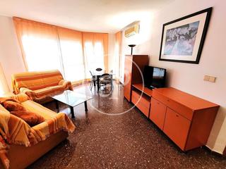 Location Appartement  Carrer de fontanars dels alforins. Piso en alquiler en patraix