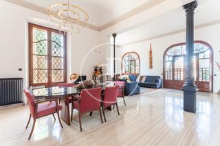 Location Maison  Carrer de molist. Casa en alquiler cerca del park gell