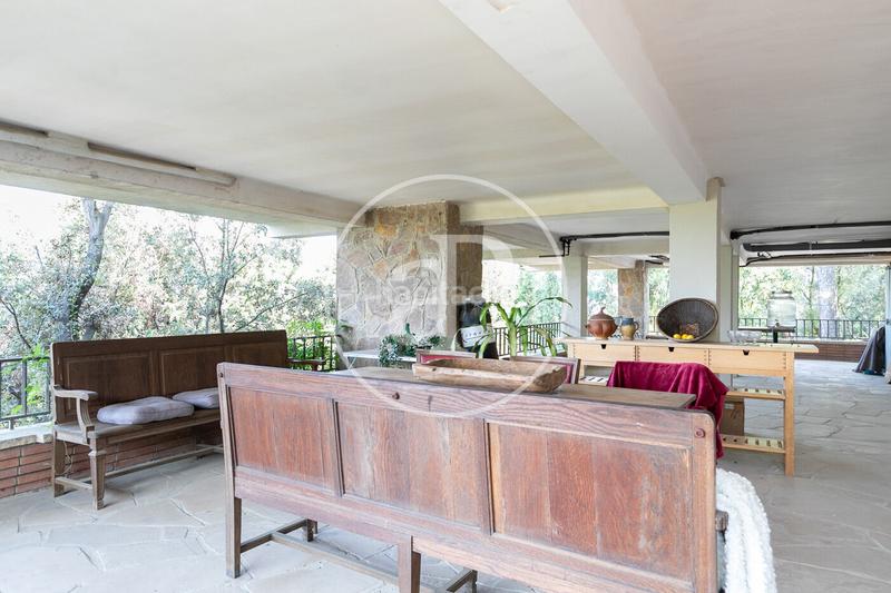 Foto 0a601608-42ee-4259-859b-d716327ffb84. Casa amb calefacció aparcament a La Floresta Sant Cugat del Vallès