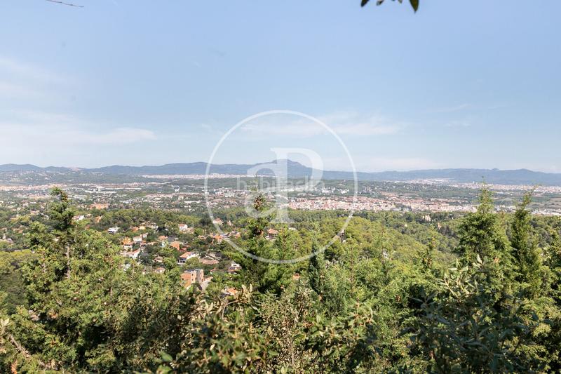 Foto 1bee8aa3-9b4e-4cc3-abb6-71de2afa0fd7. Casa amb calefacció aparcament a La Floresta Sant Cugat del Vallès