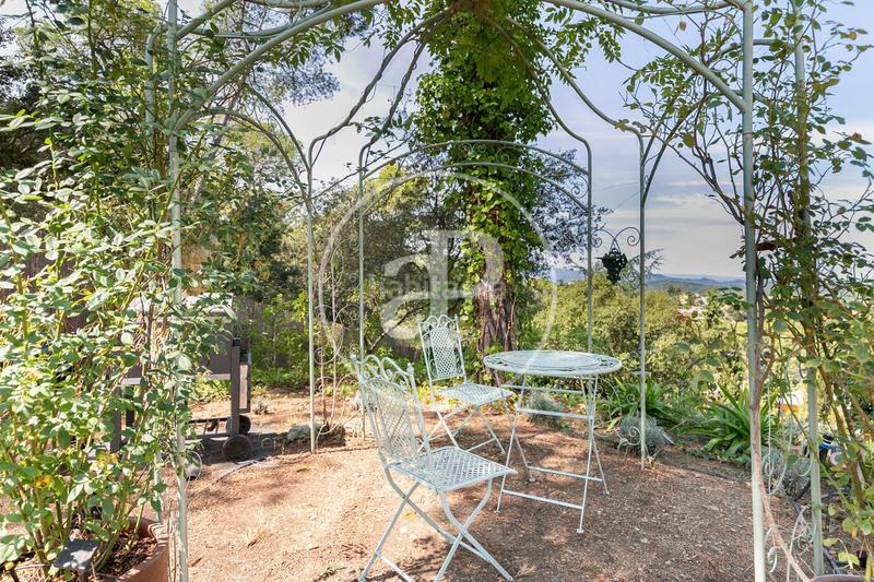 Foto 37bc5419-9215-46e8-a277-8dea8f616182. Casa amb calefacció aparcament a La Floresta Sant Cugat del Vallès