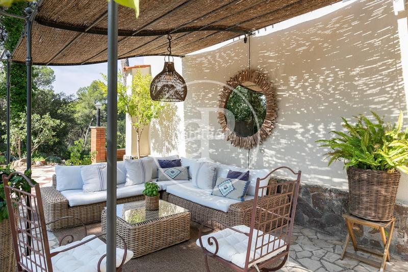 Foto 4e4d9d2b-7f31-4062-8d53-9840d1496c20. Casa amb calefacció aparcament a La Floresta Sant Cugat del Vallès