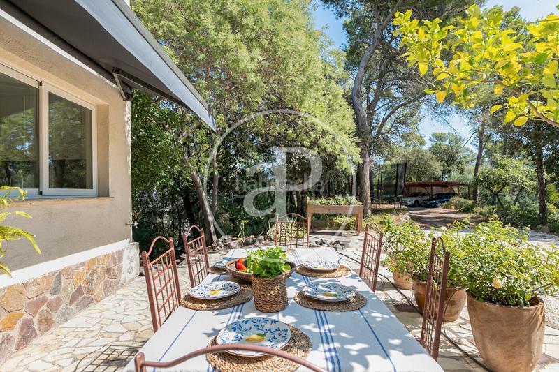 Foto 62c8a60e-ef32-45b1-8270-58b60daec77f. Casa amb calefacció aparcament a La Floresta Sant Cugat del Vallès