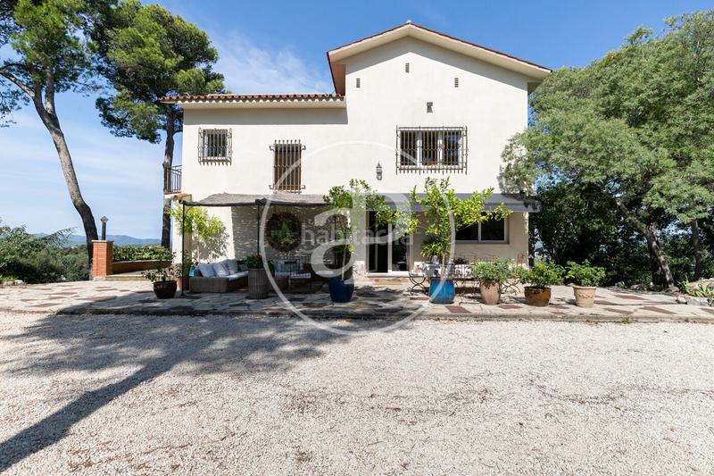 Foto 9007387f-48d5-4cc4-aea2-ec2062641d93. Casa amb calefacció aparcament a La Floresta Sant Cugat del Vallès