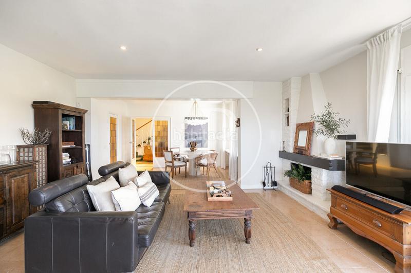 Foto bfa51aa8-6b13-4dbc-8e43-934453ada0a2. Casa amb calefacció aparcament a La Floresta Sant Cugat del Vallès