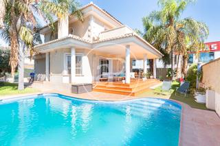 Alquiler Casa  C. ávila. Casa en alquiler en leliana
