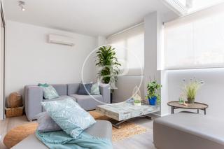 Piso  C/ de guillem de castro. Ático en venta en la roqueta