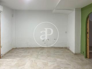 Pis  Carrer tirant lo blanc. Casa en venta en torrent
