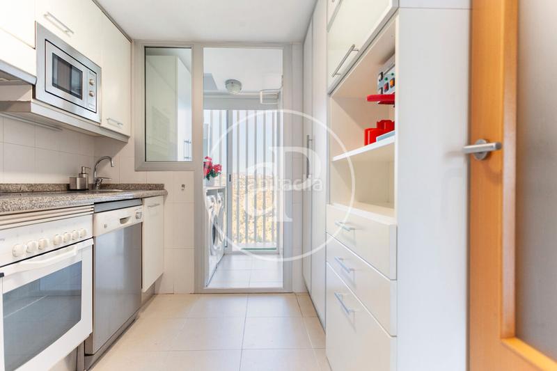 Foto f1888f74-68e9-450b-92b6-6114e582b63c. Appartamento con parcheggio piscina in Via Parque Benidorm