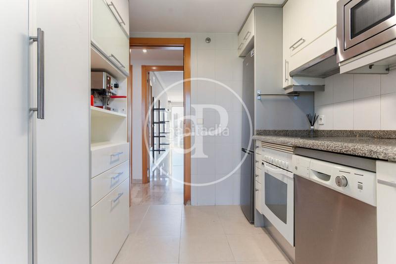 Foto f507f8e8-9d80-4f4d-9e81-1a7c2dce0721. Appartamento con parcheggio piscina in Via Parque Benidorm