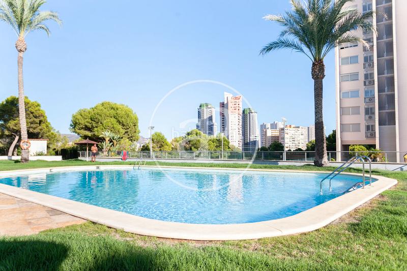 Foto f683d625-e0ad-4b3e-b005-b580d44b43fd. Appartamento con parcheggio piscina in Via Parque Benidorm