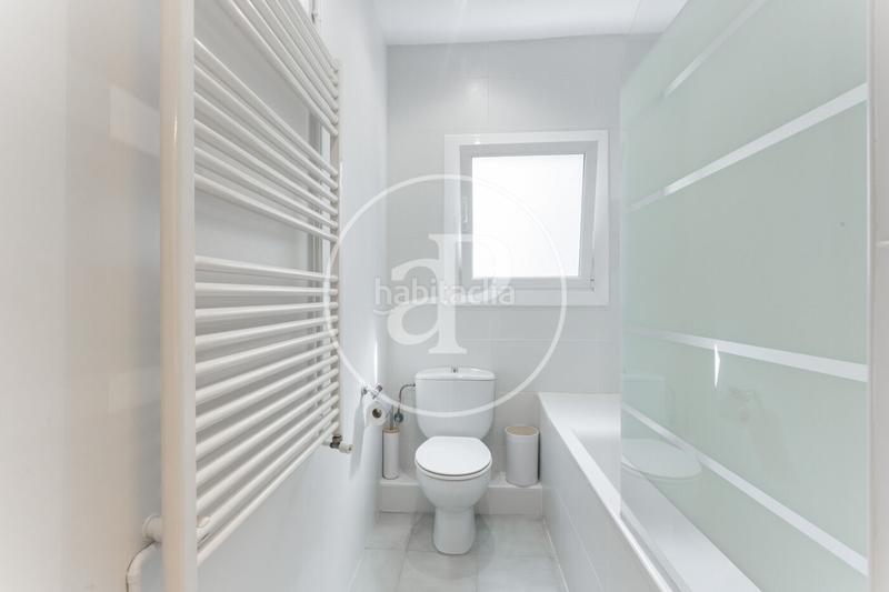 Foto 8b77f73a-e616-40a9-a7a3-21018cb03c51. Location attique avec chauffage dans Dreta de l´Eixample Barcelona