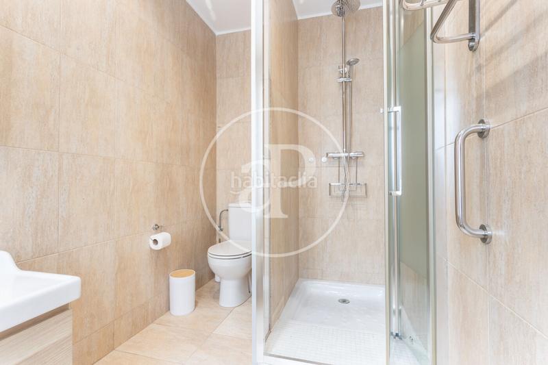 Foto 98b2002a-a748-4379-983f-2cf8f5814b1c. Location attique avec chauffage dans Dreta de l´Eixample Barcelona