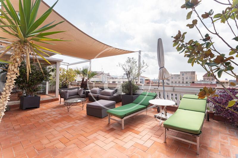 Foto a81a0fbe-b02a-445f-9420-5473ea6539a2. Location attique avec chauffage dans Dreta de l´Eixample Barcelona