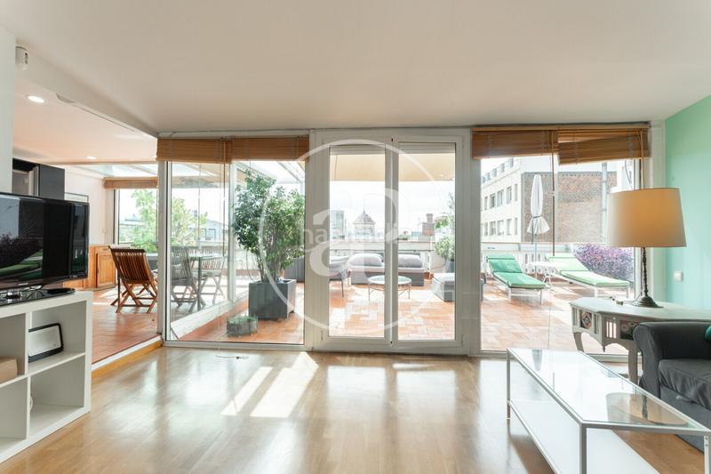 Foto e63df020-7937-4c91-844e-d0c864ee44c6. Location attique avec chauffage dans Dreta de l´Eixample Barcelona