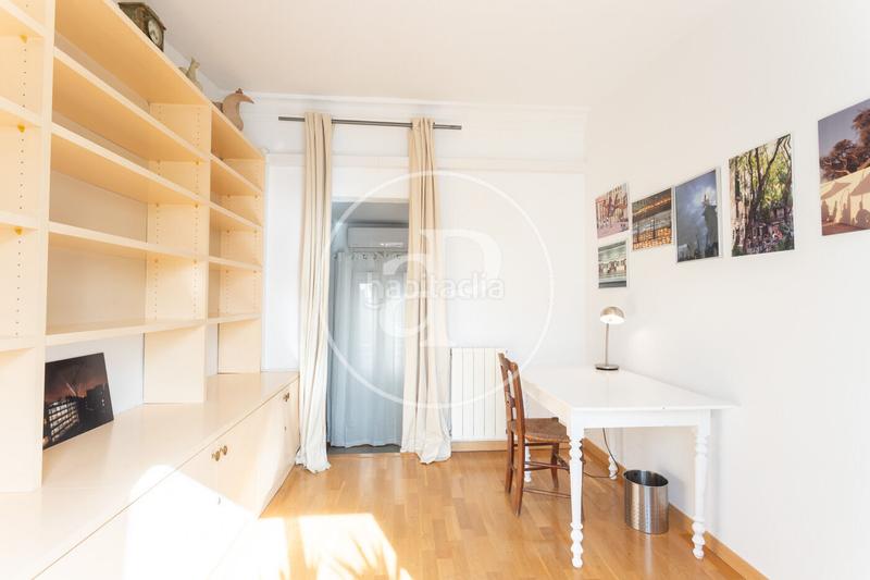 Foto 6031007e-f9ac-4ac6-9019-8c2742dcfb38. Miete dachwohnung mit heizung in Dreta de l´Eixample Barcelona