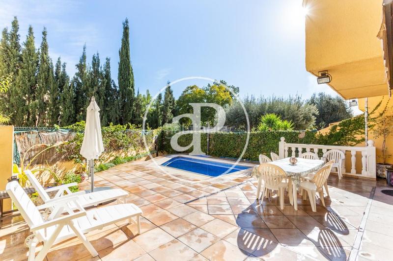 Foto 2f6761ce-9173-46d6-9ad5-e8844432100e. Alquiler casa  en alquiler unifamiliar en picanya en Paiporta