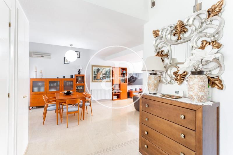 Foto 9f225bd0-6b83-4fa3-8772-9fe008f573e9. Alquiler casa  en alquiler unifamiliar en picanya en Paiporta