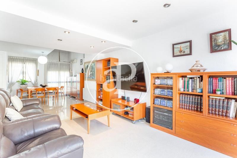 Foto 01ed2e33-987f-4fbe-8c8f-aad7787686f7. Rent house with heating parking pool in Centro - Ambulatorio Paiporta