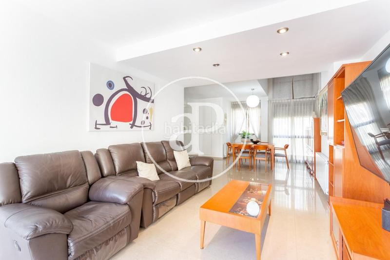 Foto 5d0cb50e-a61d-4256-b82f-6f8a2946612b. Rent house with heating parking pool in Centro - Ambulatorio Paiporta