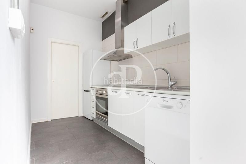 Foto f9bfd4fc-10df-4663-8bf6-1dd99d10d754. Location appartement avec chauffage dans Gran Via Valencia