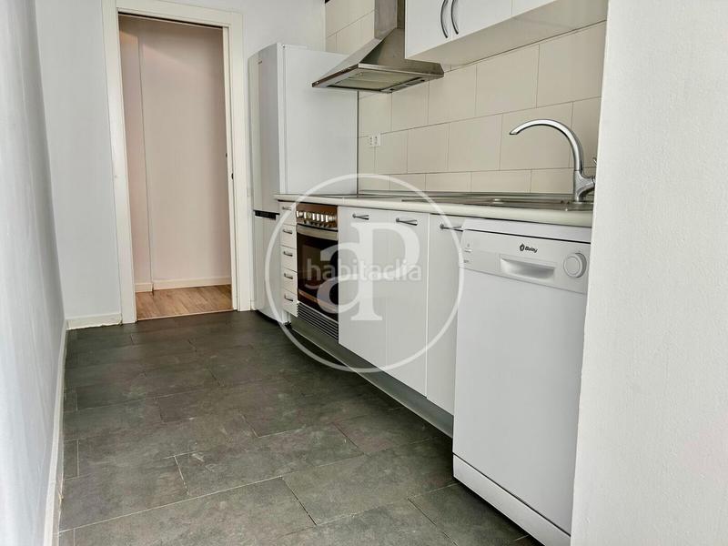 Foto 472b30be-634e-49c2-b19a-3f5bf6f92911. Rent flat with heating in Gran Via Valencia