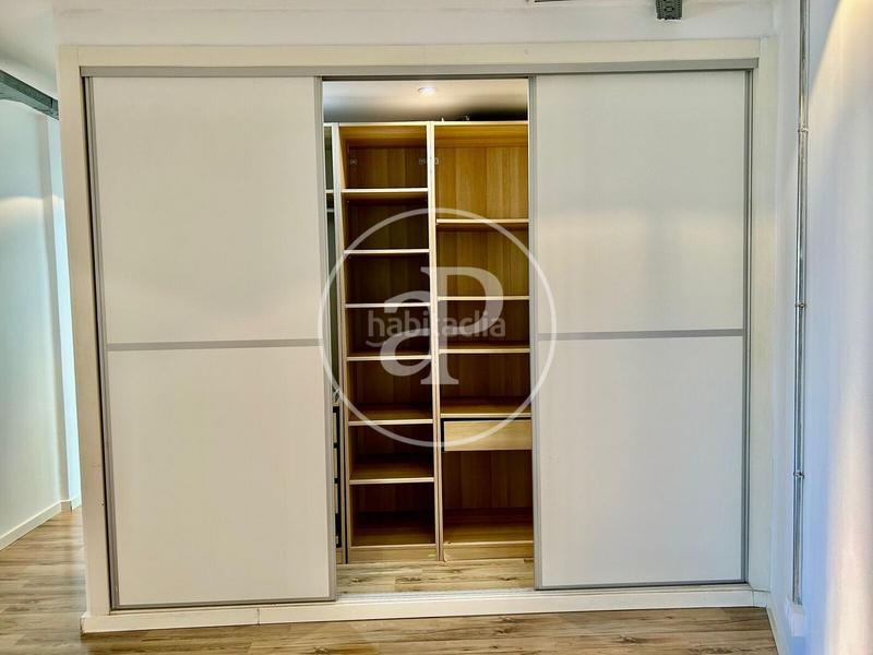 Foto f4b9b9d6-5c32-4ed3-94f0-00e9267ac661. Rent flat with heating in Gran Via Valencia