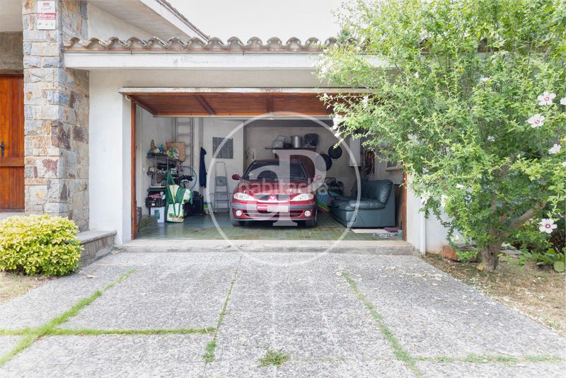 Foto 94e5f369-f321-4415-8089-debd0a79f96d. Casa amb calefacció aparcament a Bellaterra