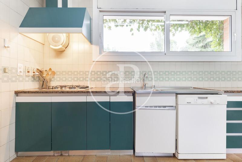 Foto 31654538-1e16-4c3b-a61b-bafff521d33d. Maison avec chauffage parking dans Bellaterra