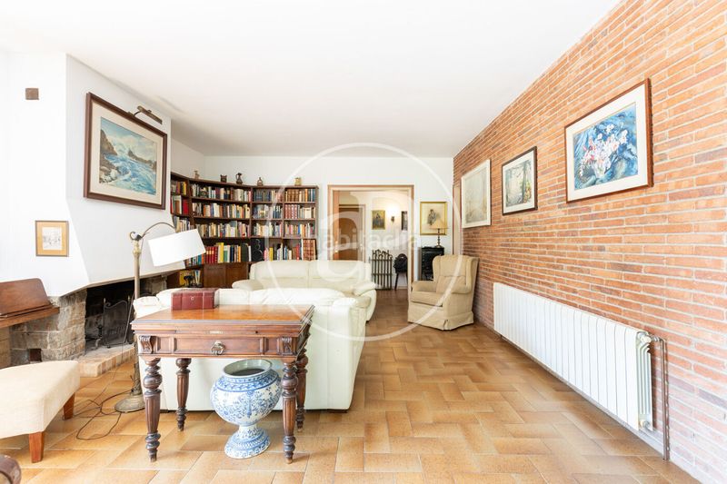 Foto e6aac35e-50e1-4aa1-9838-ff65d4fdc6db. Casa amb calefacció aparcament a Bellaterra