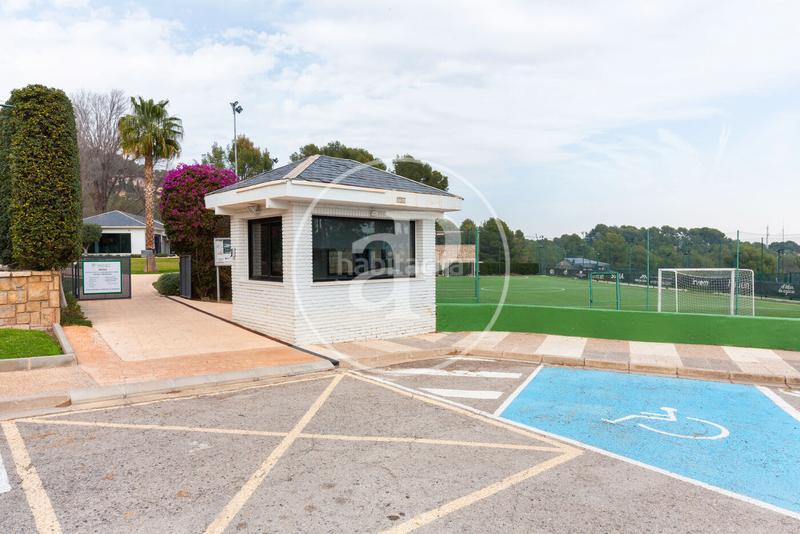 Foto d1fff784-5555-413f-b63e-2accdb52ef97. Reihenhaus mit heizung pool in El Bosque Chiva