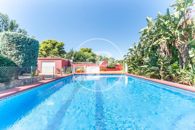 Foto 7e86cc9f-f3e5-44d9-b705-d24e60c28e2e. Casa amb calefacció aparcament piscina a El Puerto Dénia