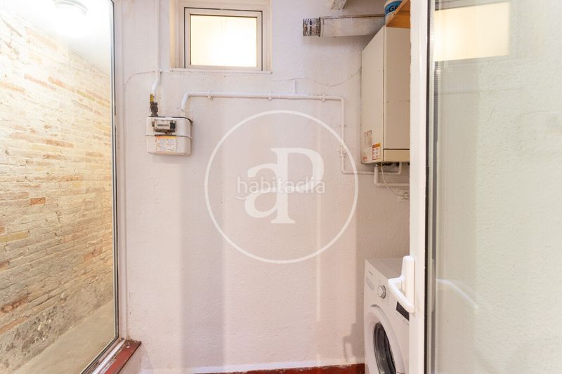 Foto 92d09955-c305-48da-9de7-9d82e5fe81cb. Pis amb calefacció a Raval Barcelona