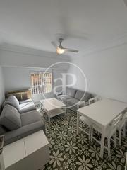 Lloguer Pis  C/ del duc de calàbria. Piso en alquiler de 5 habitaciones en leixample